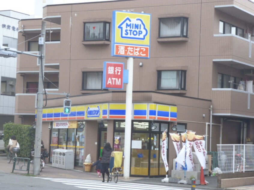 ミニストップ 狛江和泉本町店(コンビニ)まで122m サンライズマンション狛江