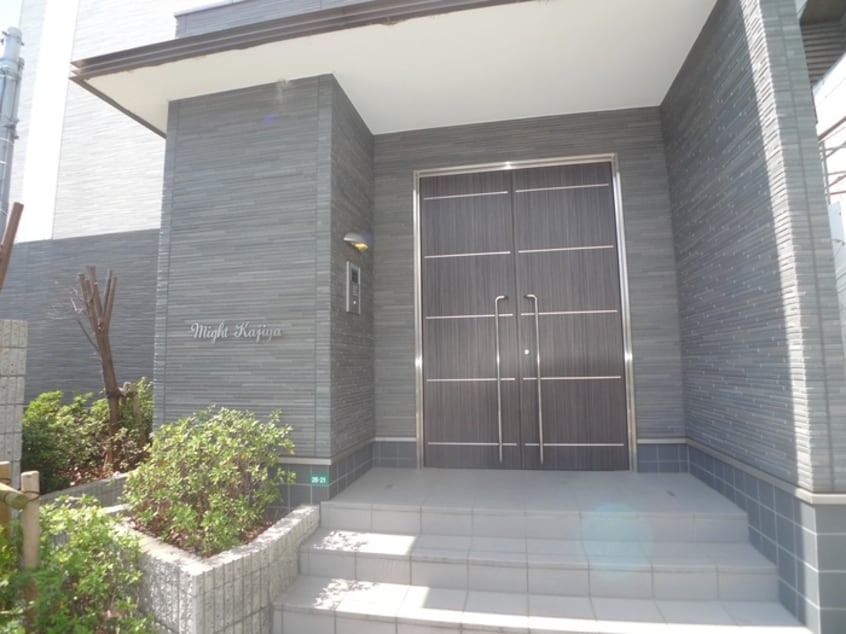 エントランス部分 マイト　カジヤ