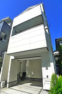 鎌倉４丁目貸家