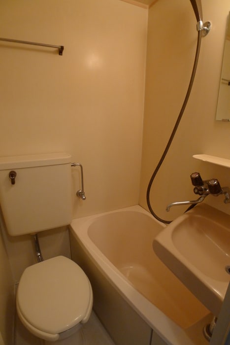 バス／シャワールーム等 カワベ３２８