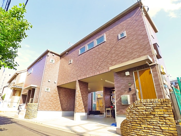 外観写真 ロイヤルアーデンⅢ