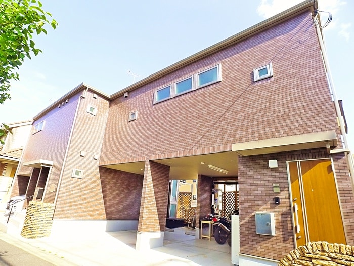 外観写真 ロイヤルアーデンⅢ