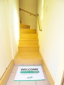 玄関 ロイヤルアーデンⅢ