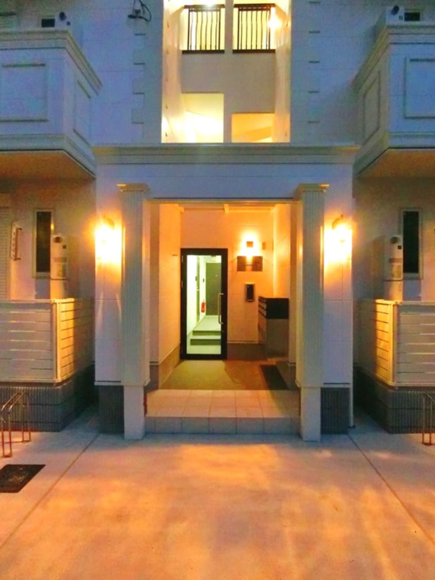 エントランス部分 エクセレンテ秋津