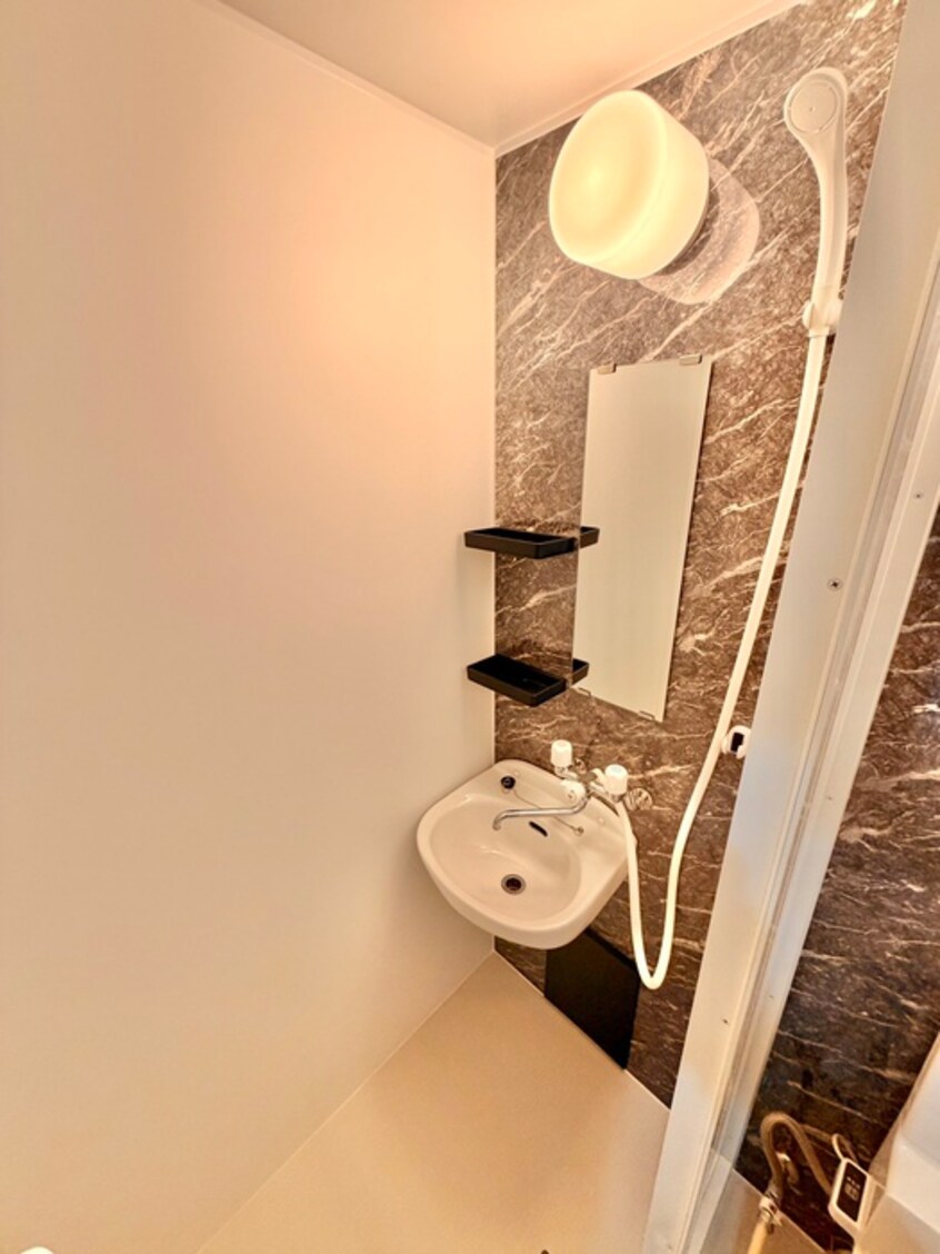 バス／シャワールーム等 レナータ