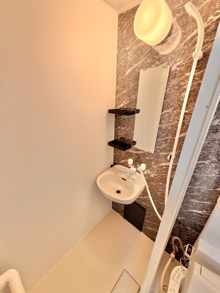 バス／シャワールーム等 レナータ