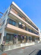 第７岡昭マンションの外観