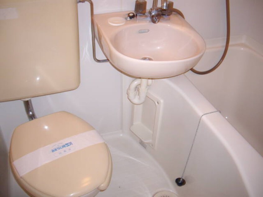 トイレ コーポリカ　３