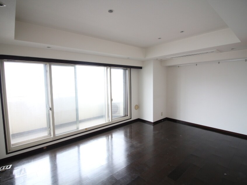 居室 ドゥーエ日本橋