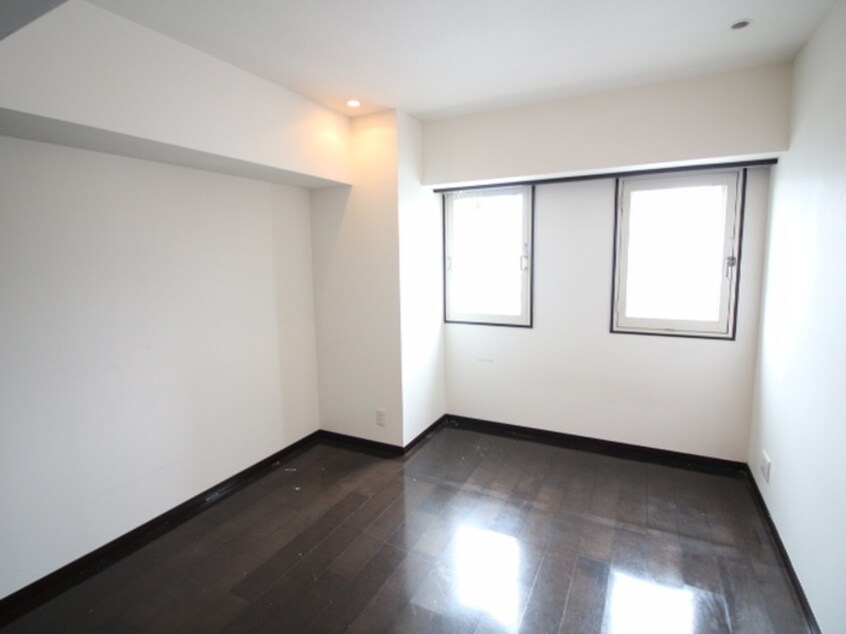 居室 ドゥーエ日本橋