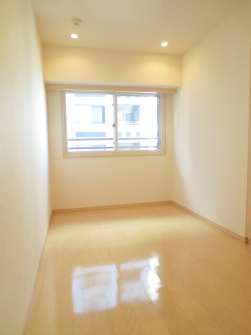 居室 ドゥーエ日本橋