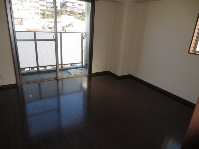 居室 ヴァンク－ル