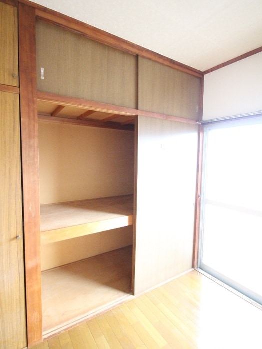 収納 コ－ポ榎戸　２