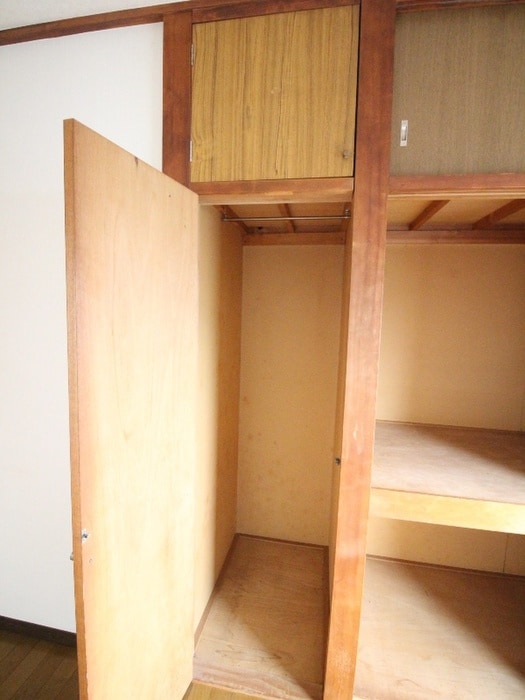 収納 コ－ポ榎戸　２