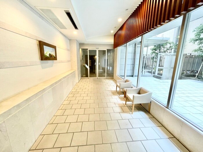 エントランス部分 La Douceur巣鴨