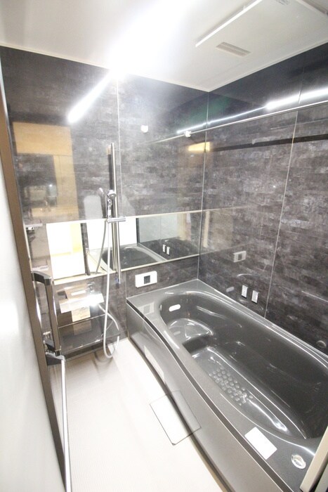 バス／シャワールーム等 Vi Quante