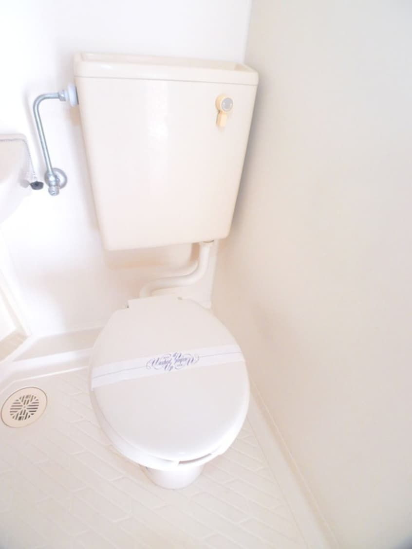 トイレ メゾンシェヌ－バラキ