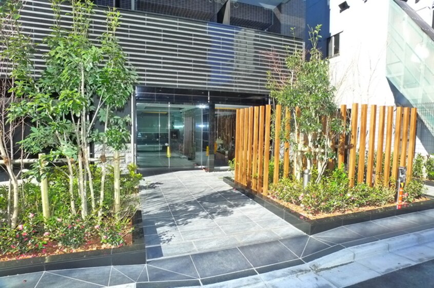 エントランス部分 プレサンス・ジェネ浅草ＷＥＳＴ