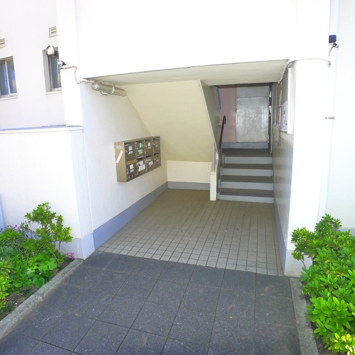 エントランス部分 稲毛団地５号棟（３０５）