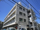格子屋マンションの外観