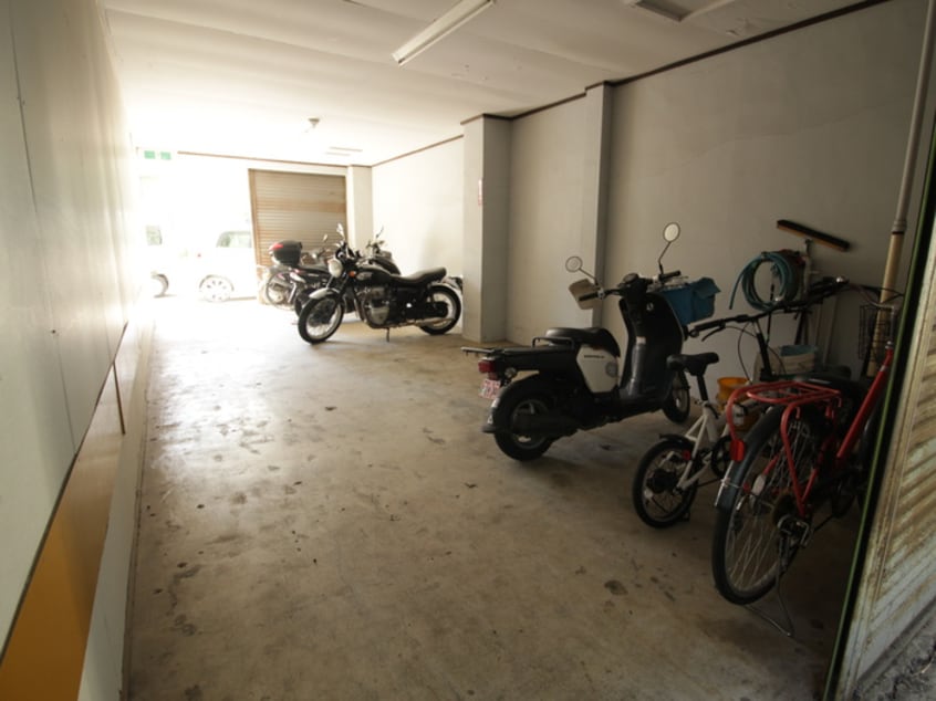 駐輪場 格子屋マンション