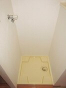 洗濯機置場 リバ－ジュ北千住