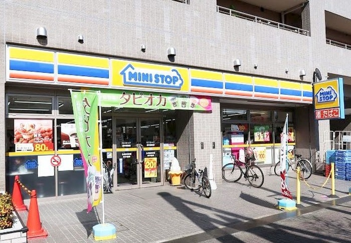 ミニストップ府中宮町店(コンビニ)まで300m ヴェルティ－レ府中