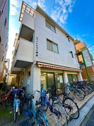 ホワイトテラスの外観