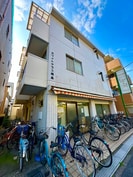 ホワイトテラスの外観