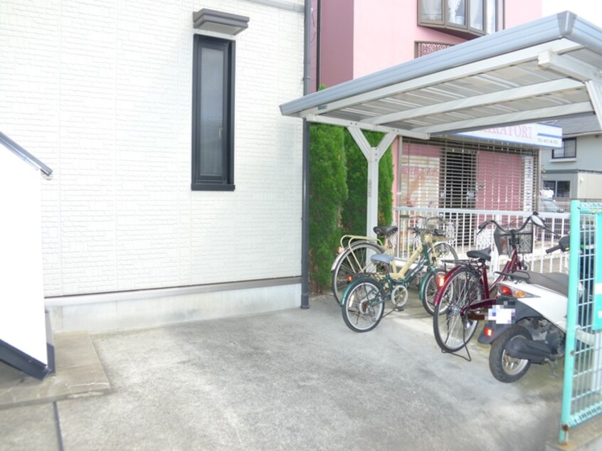 駐輪場 グランドール