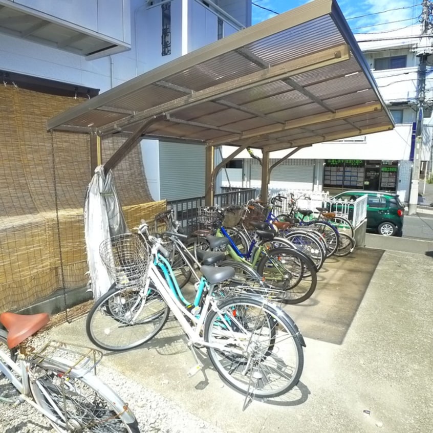 駐輪場 ＡＢフラット