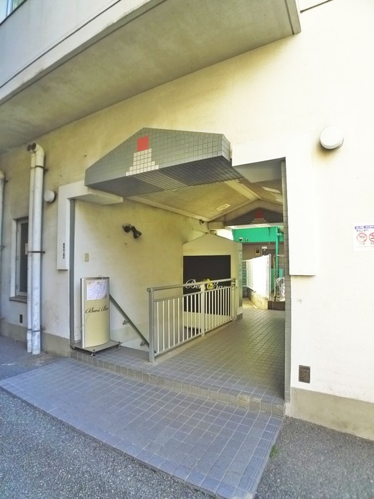 エントランス部分 第三本八幡ﾀﾞｲﾔﾓﾝﾄﾞﾏﾝｼｮﾝ（501）