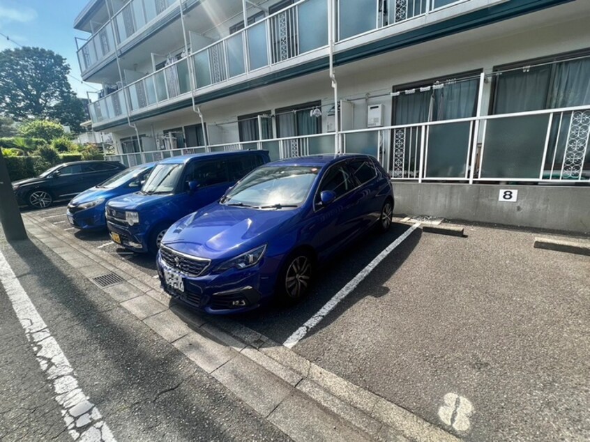 駐車場 コープファミール