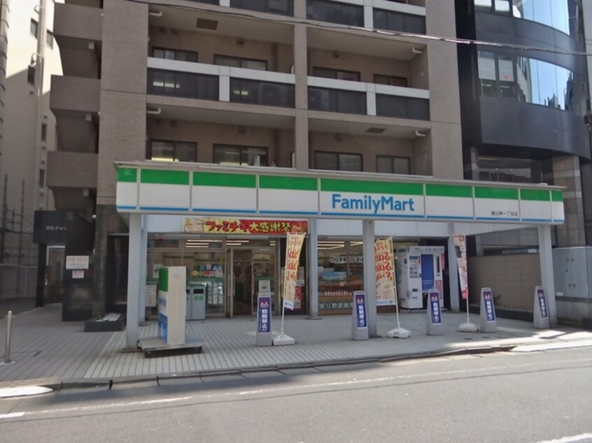 ファミリーマート恵比寿一丁目店(コンビニ)まで110m 藤和ｼﾃｨﾎｰﾑｽﾞ恵比寿（404）