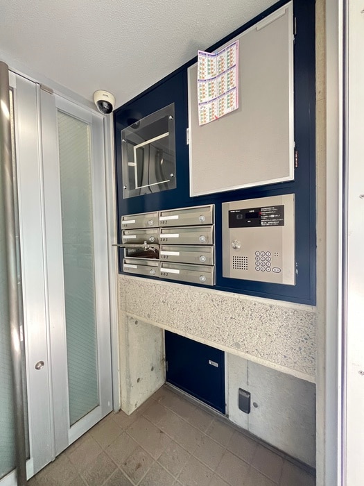 エントランス部分 Ｌａｐｉｓ　Ａｚｕｌ　