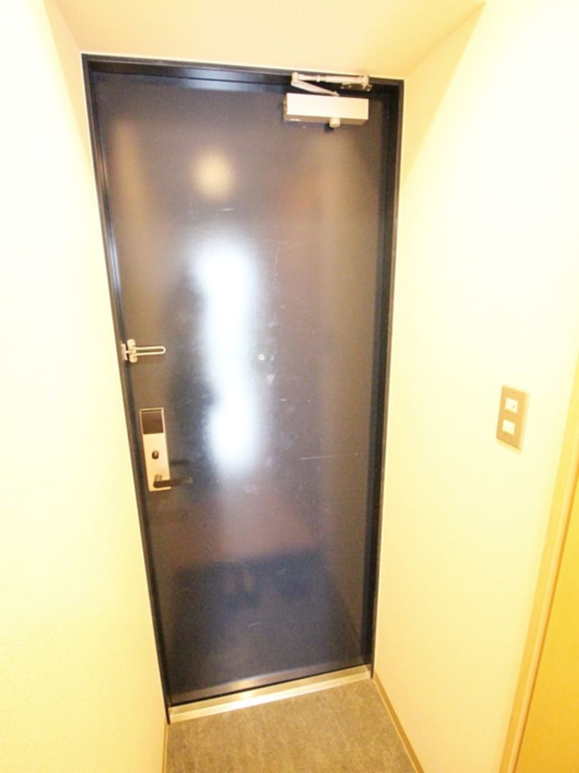 玄関 Ｌａｐｉｓ　Ａｚｕｌ　