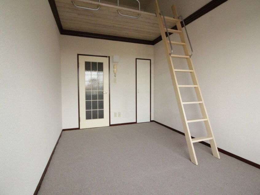 居室 五十鈴坂壱番館
