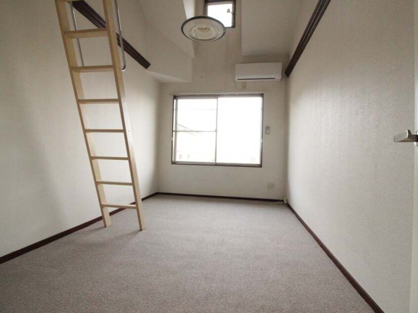 居室 五十鈴坂壱番館