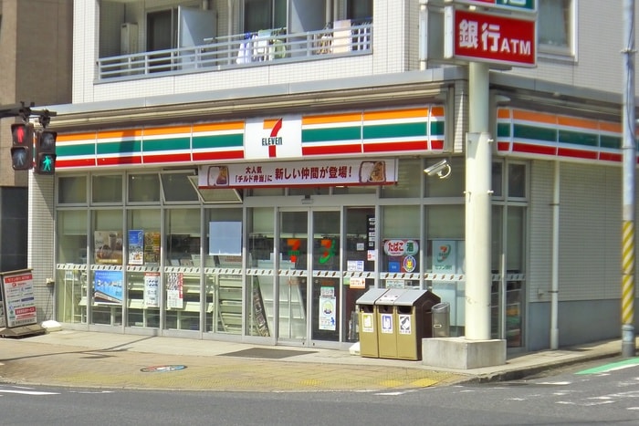 セブンイレブン(コンビニ)まで80m オ・ソレイユ　千葉
