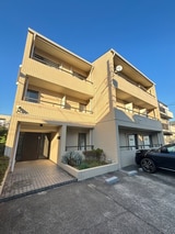 ハイツアゼリア