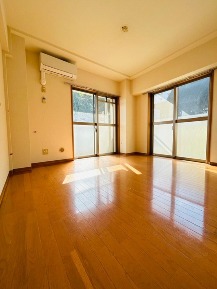 居室 ハックベリ－ヒルズ