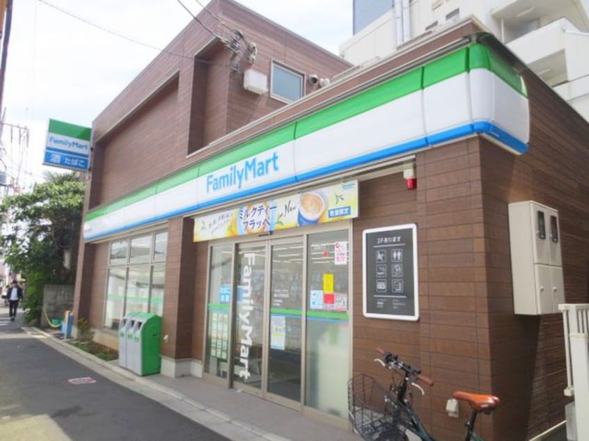 ファミリーマート駒沢大学駅前店(コンビニ)まで94m JM駒沢