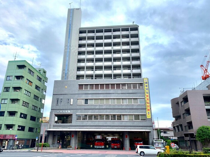 城東消防署(警察署/交番)まで100m ドゥーエ亀戸Ⅲ