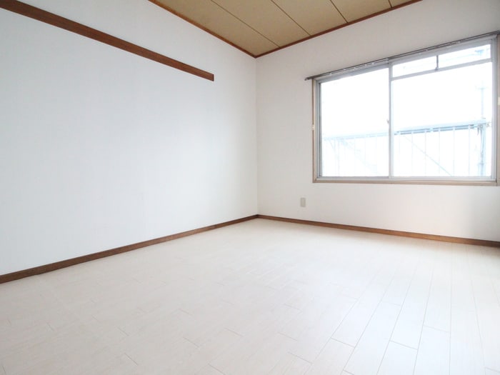 居室 ルモン渋沢駅西