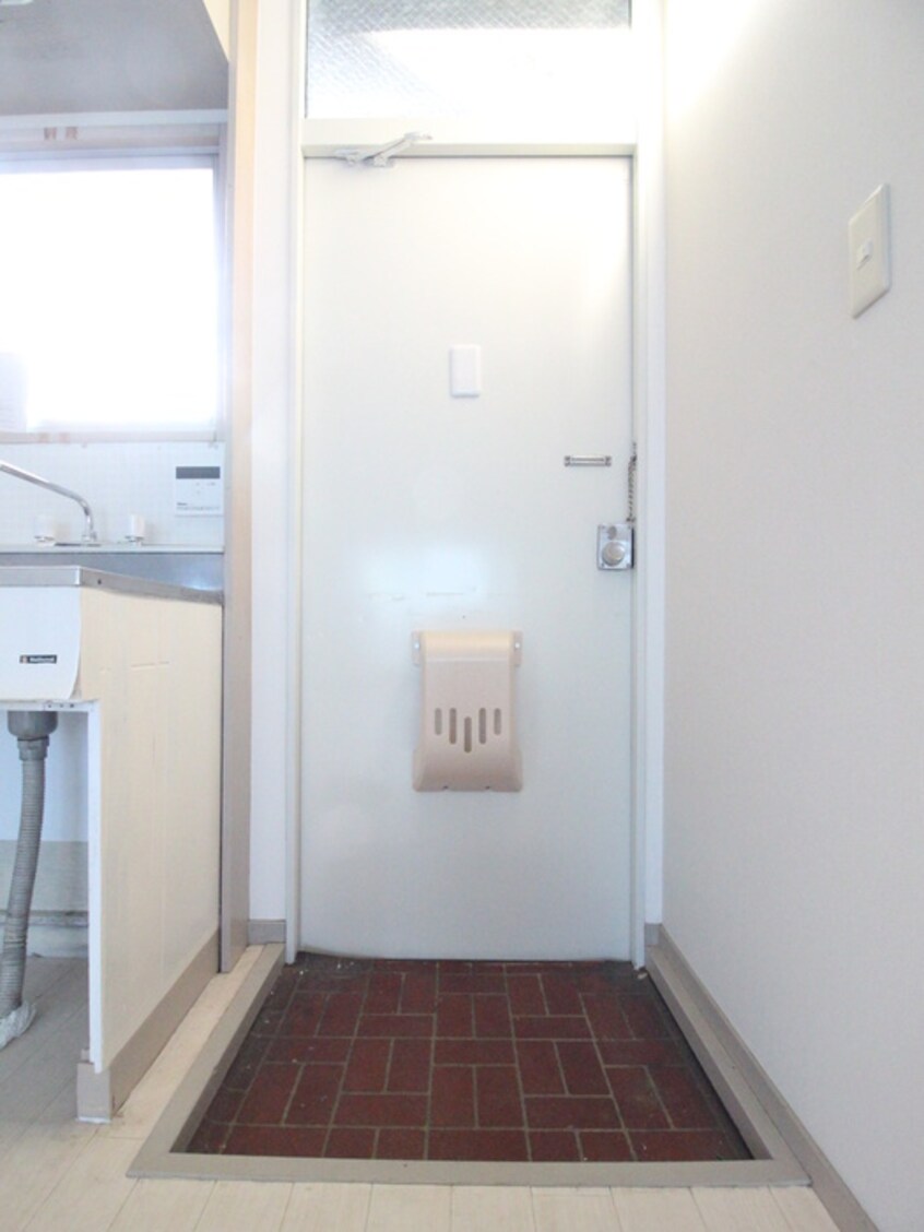玄関 ルモン渋沢駅西