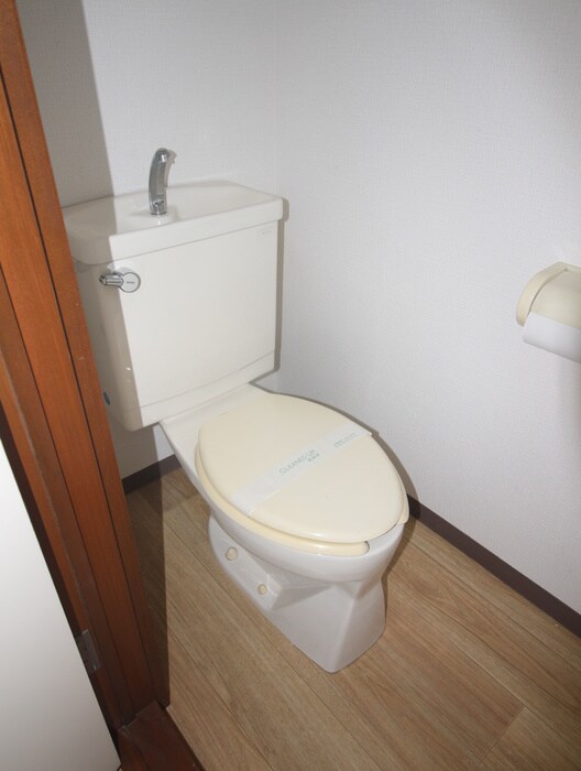 トイレ コ－ポラス石井