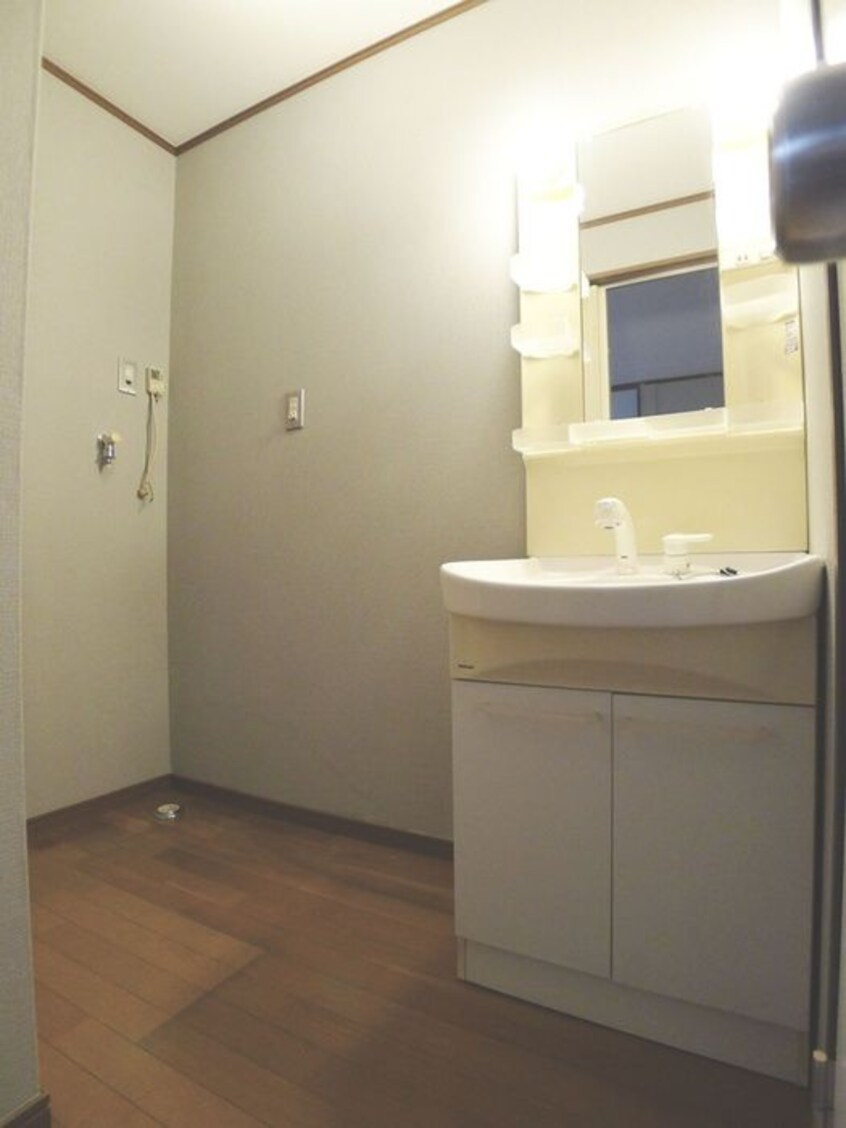 洗濯機置場 ア－バンタカハシ３