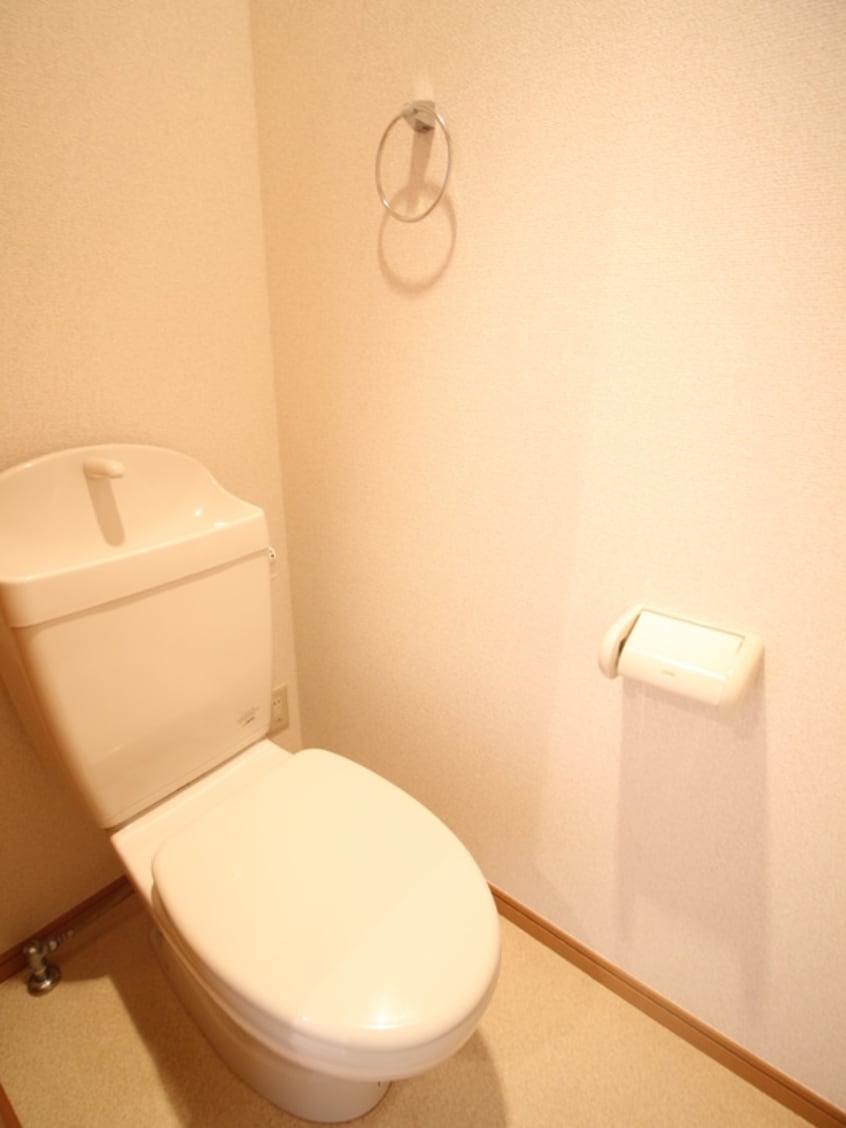 トイレ シャトレ－ゼ・カンピオ－ネ