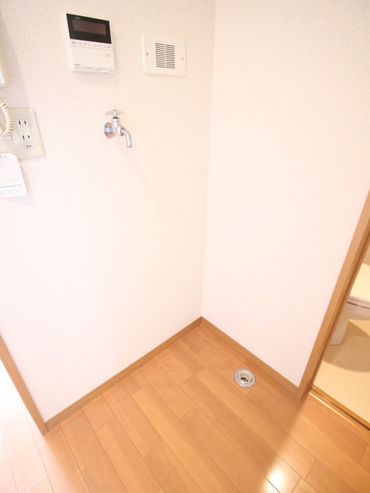 洗濯機置場 シャトレ－ゼ・カンピオ－ネ