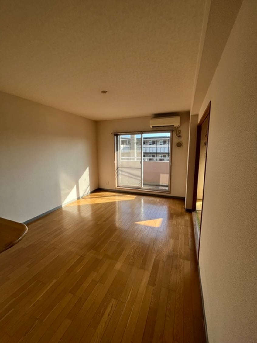 居室 キングホームズ2番館　A号棟